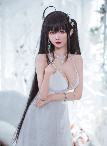 欧美走秀个性女装_1080P高清在线
